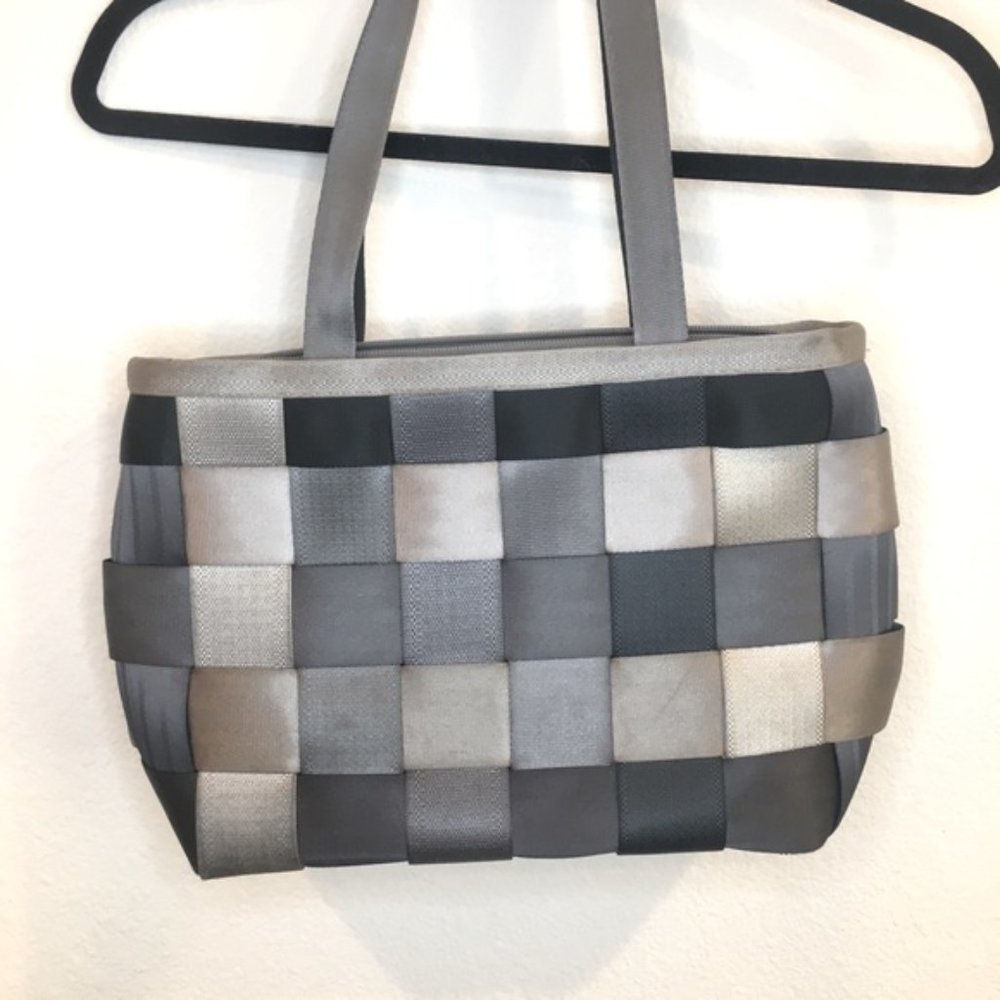 Harveys seatbelt bag Treecycle Large tote